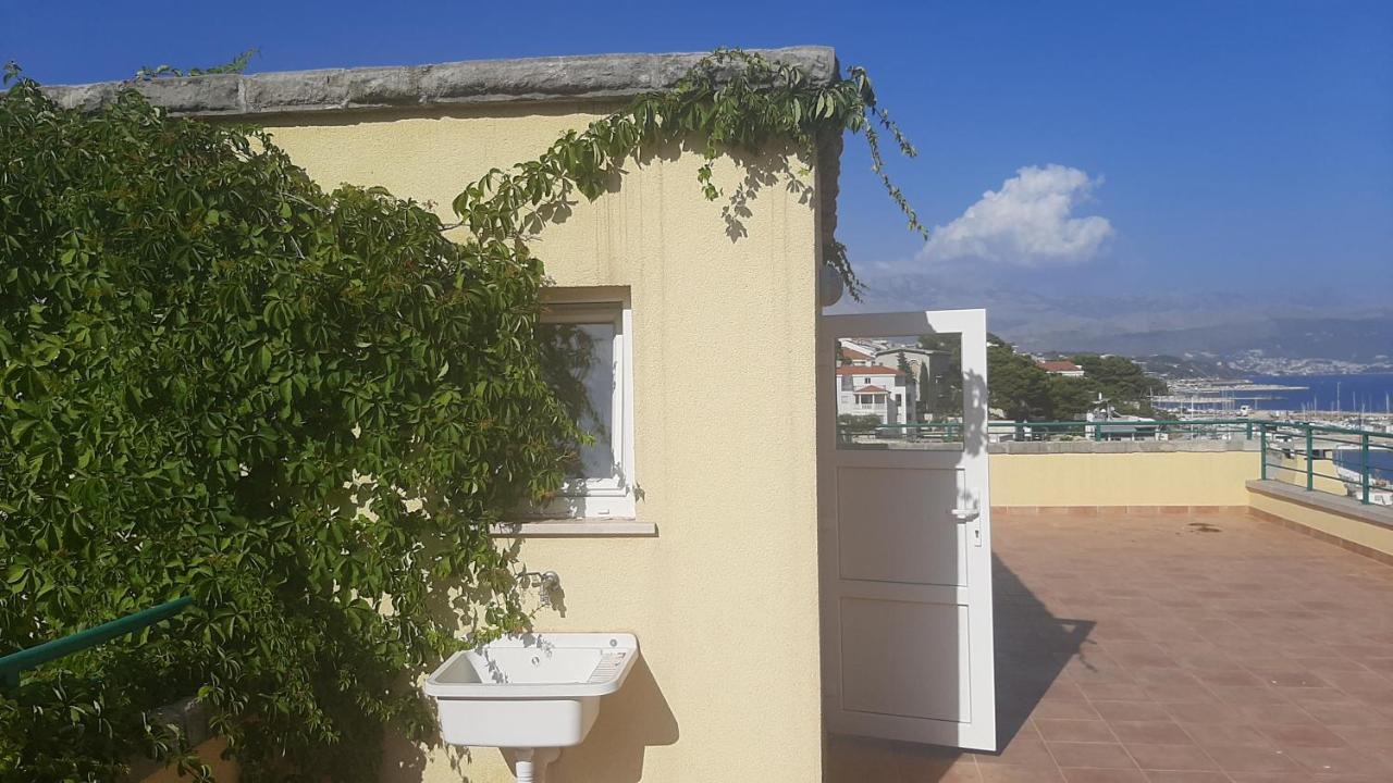 Old Captain'S Apartments - In A Pine Wood By The Sea And Tennis Courts Split Exterior foto