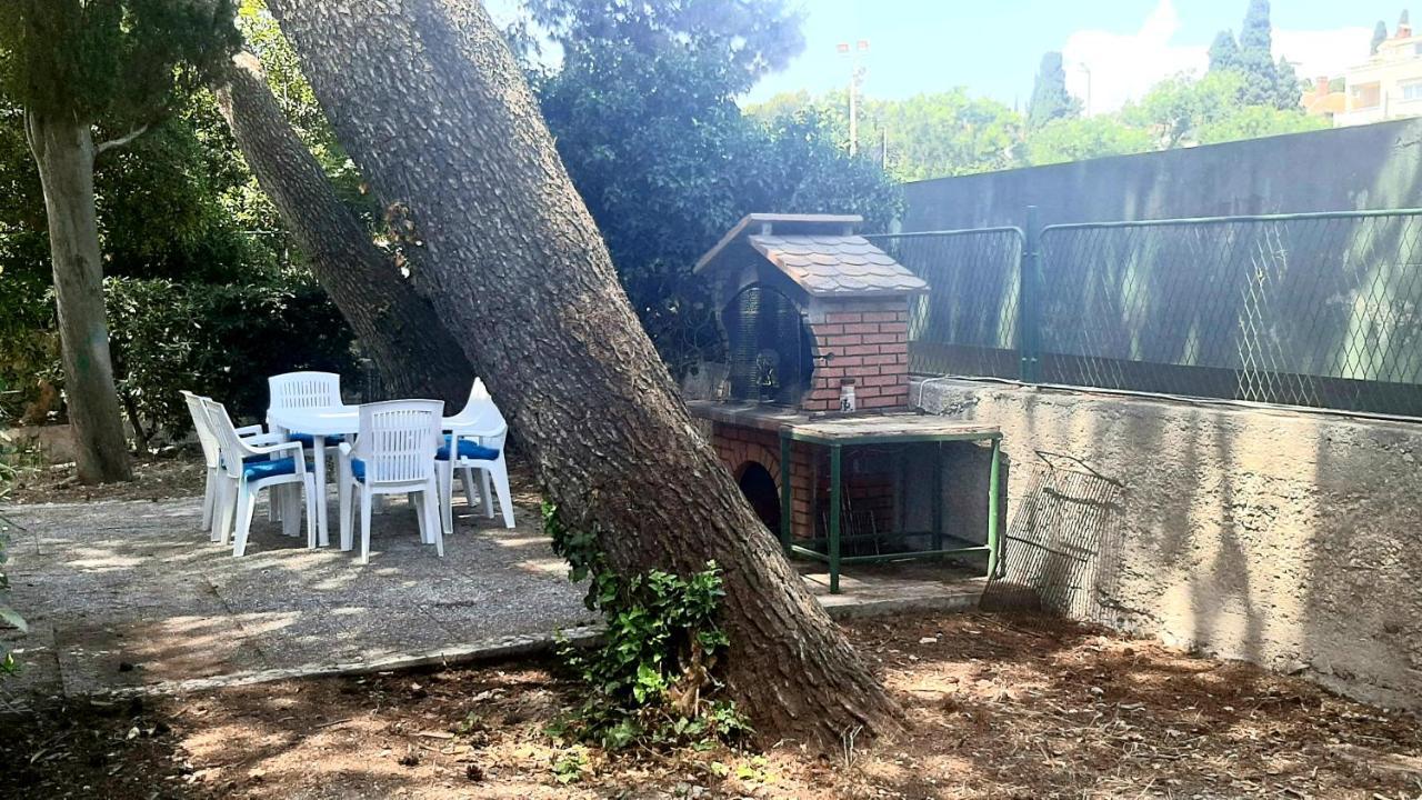Old Captain'S Apartments - In A Pine Wood By The Sea And Tennis Courts Split Exterior foto